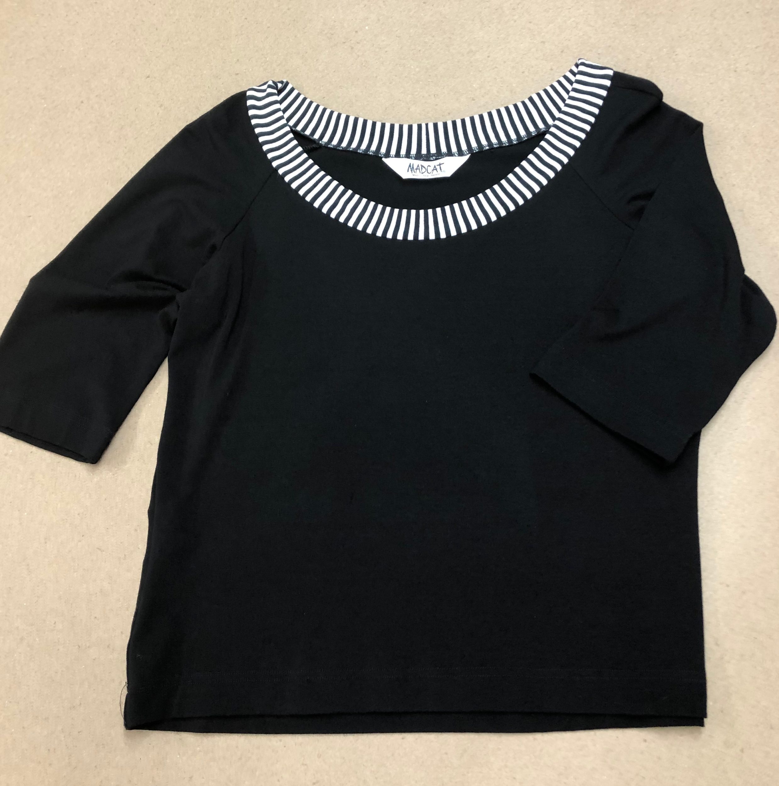 Classic top with 3/4 length raglan sleeves - MADCAT